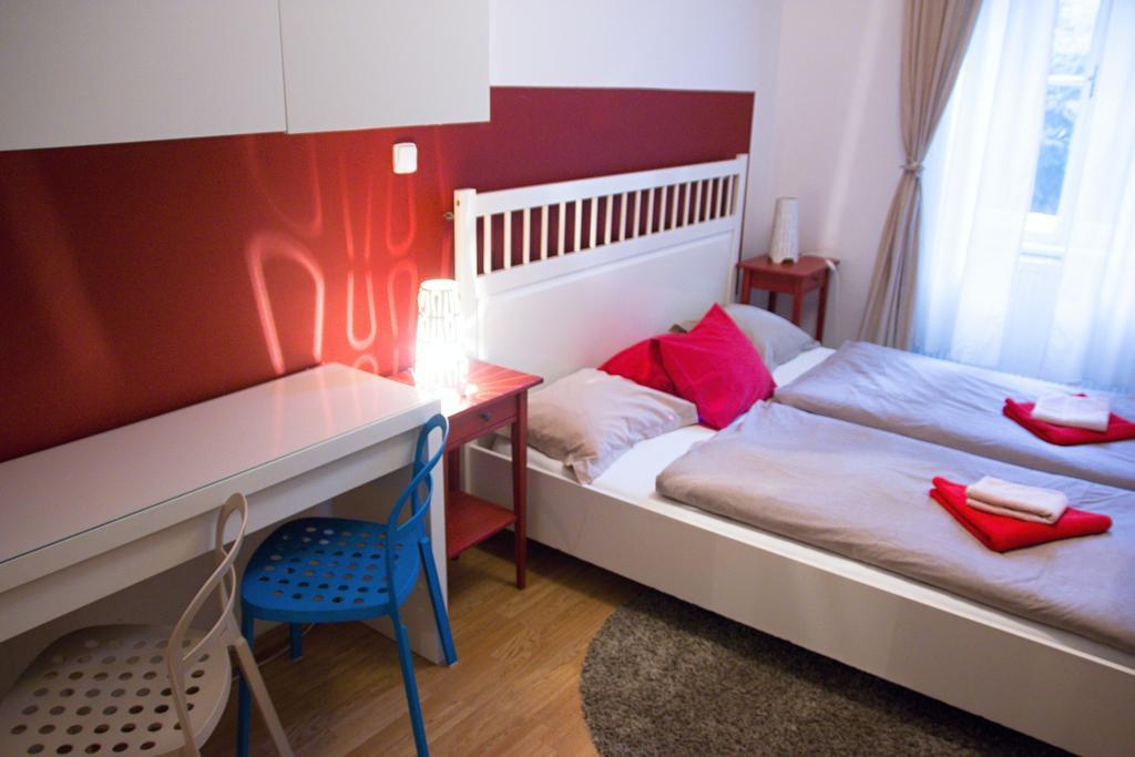 Metropolitan Studios Prague Room photo