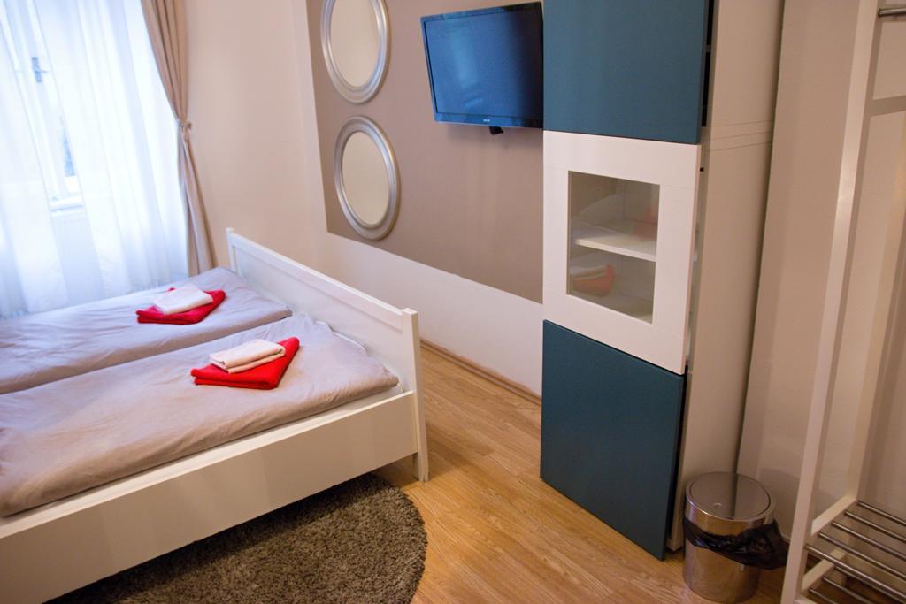 Metropolitan Studios Prague Room photo